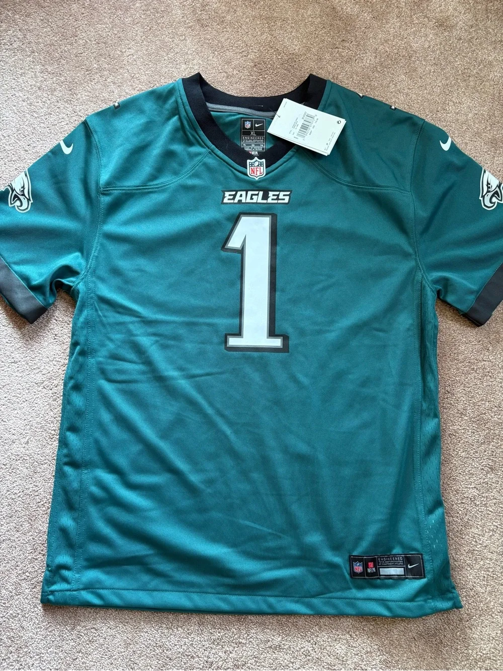 Nike Kids Boys NFL Philadelphia Eagles Hurts Jersey top size XL NWT